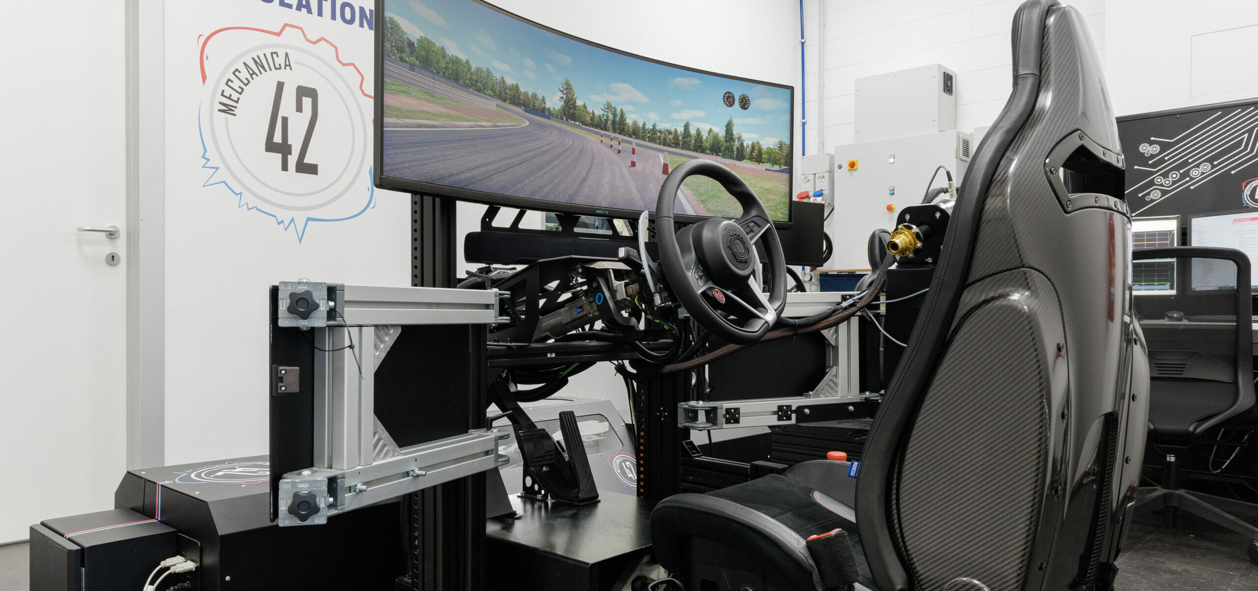 Side view of the Simulation Station