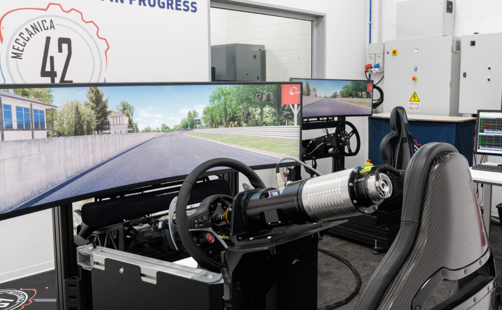 Steering robot installed on EPSiL bench